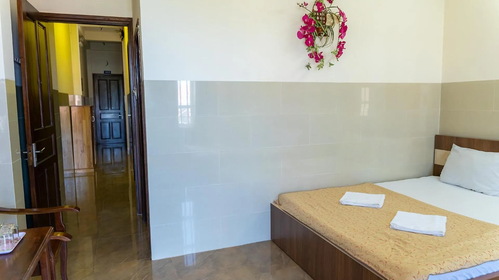 Hi You Hotel Vung Tau 2*,